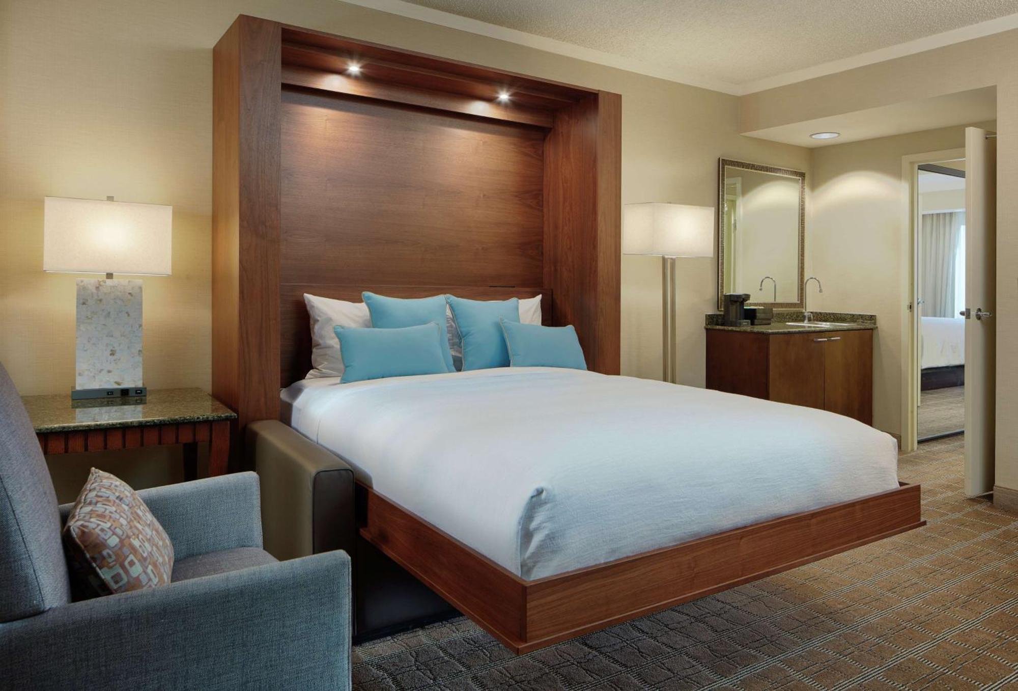 Embassy By Hilton La Jolla 4*